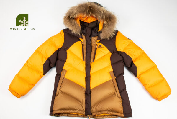 เสื้อกันหนาว NEPA สีเหลือง