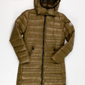 เสื้อกันหนาว Moncler