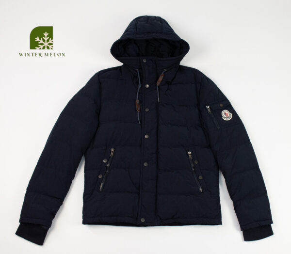 เสื้อกันหนาว MONCLER สีดำ