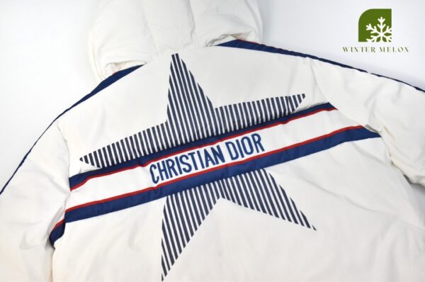เสื้อกันหนาว DIOR สีขาวดาวหลัง - Image 3