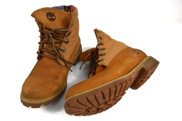 รองเท้าหิมะTIMBERLANDสีน้ำตาลทอง