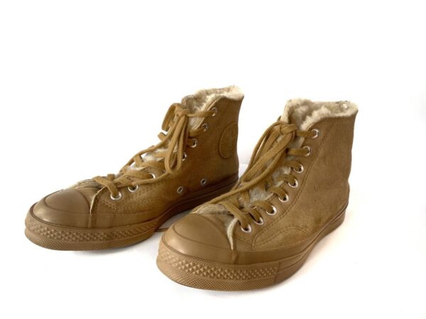 รองเท้าลุยหิมะCONVERSEสีครีม