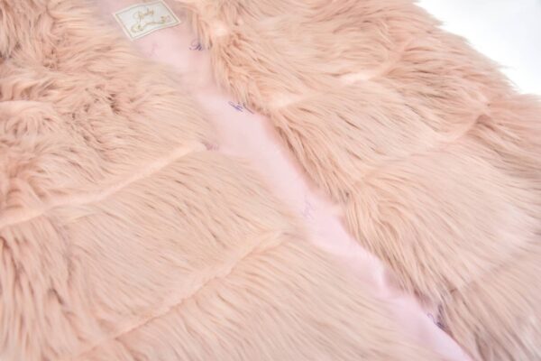 เสื้อกั๊กRADYสีครีม VE008 - Image 3