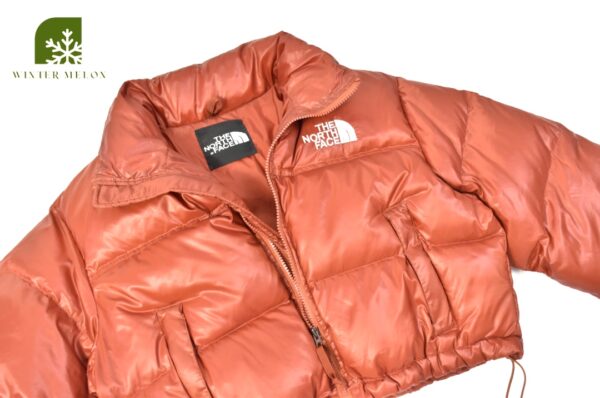 เสื้อกันหนาวทรงครอป THE NORTHFACE สีส้มอิฐ - Image 2