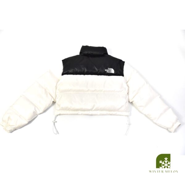 เสื้อกันหนาวทรงครอป THE NORTH FACE สีขาวดำ - Image 5