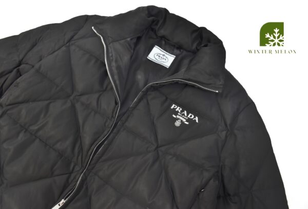 เสื้อกันหนาว PRADA สีดำ - Image 2