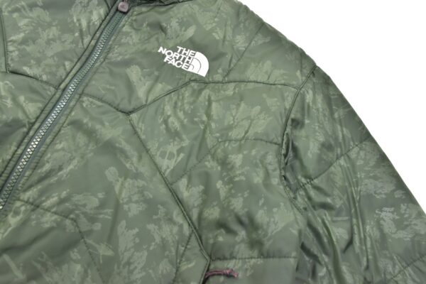 เสื้อกันหนาว THE NORTH FACE สีเขียวขี้ม้าลายทหาร - Image 3