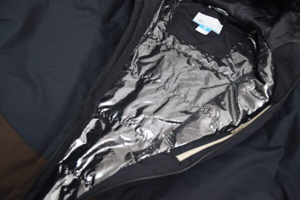 เสื้อกันหนาว Columbia อัลตร้าไลท์ดาวน์ สีดำครีม - Image 3