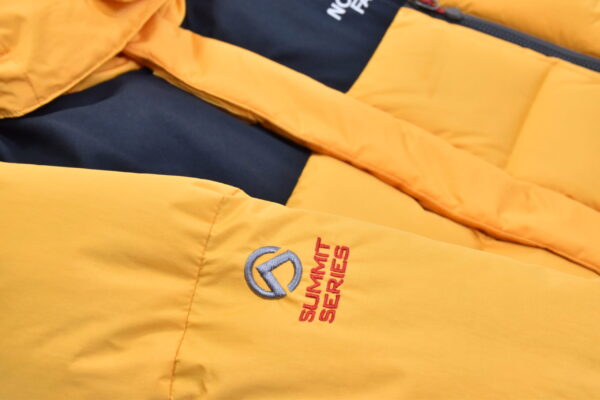 เสื้อกันหนาว THE NORTH FACE สีเหลือง - Image 4