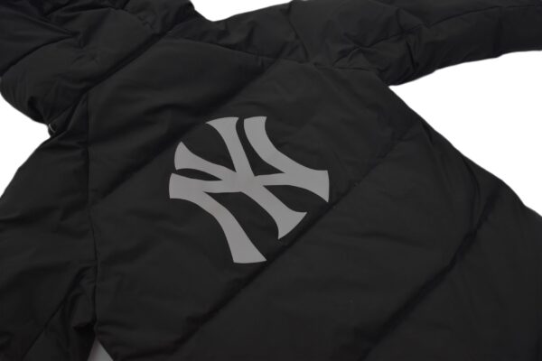 เสื้อกันหนาว MLB สีดำ รุ่นยาว - Image 5