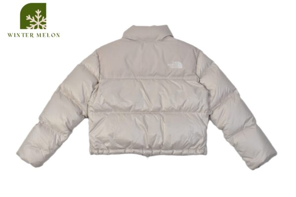 เสื้อกันหนาวทรงครอป THE NORTH FACE สีครีมปักโลโก้ที่แขน - Image 5