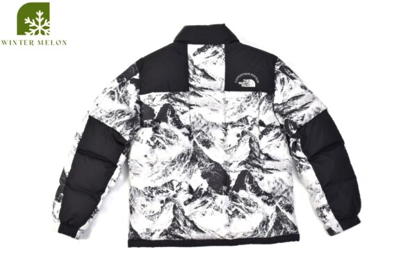 เสื้อกันหนาว THE NORTH FACE สีดำลายภูเขา - Image 6