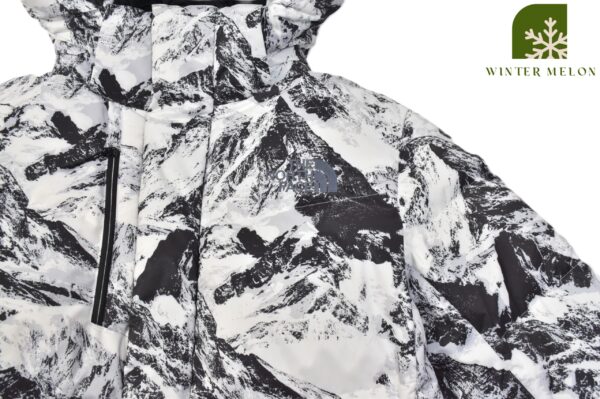 เสื้อกันหนาว THE NORTH FACE สีดำลายภูเขามีฮู้ด - Image 2