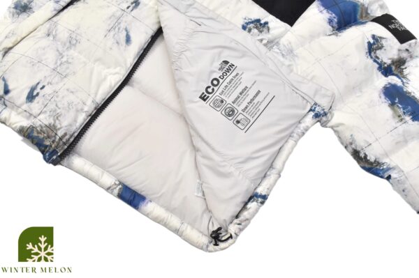 เสื้อกันหนาว THE NORTH FACE สีขาวลายโลกปักโลโก้ - Image 3