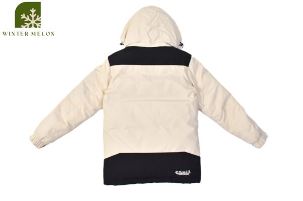 เสื้อกันหนาว THREE QR สีขาวครีม - Image 7