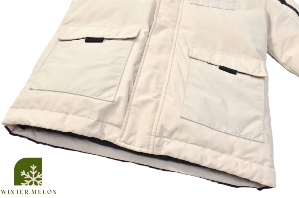 เสื้อกันหนาว THREE QR สีขาวครีม - Image 4