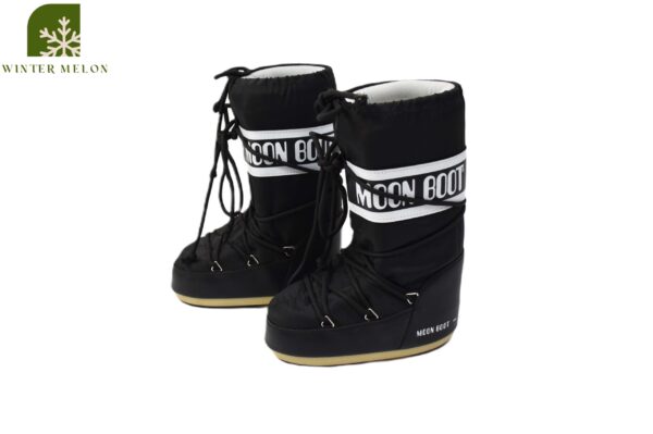รองเท้าลุยหิมะ MOON BOOT สีดำ