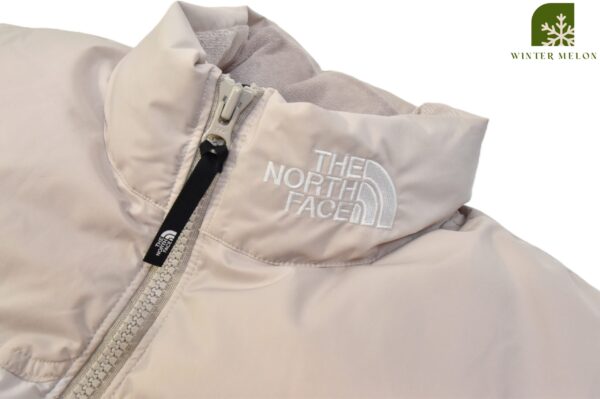 เสื้อกันหนาว THE NORTH FACE สีครีมปักโลโก้ - Image 3