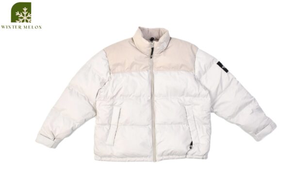 เสื้อกันหนาว THE NORTH FACE สีครีมปักโลโก้