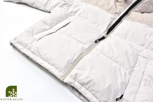 เสื้อกันหนาว THE NORTH FACE สีครีมปักโลโก้ - Image 4