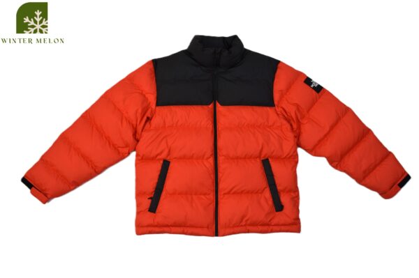 เสื้อกันหนาว THE NORTH FACE สีแดงดำปักโลโก้ที่แขน