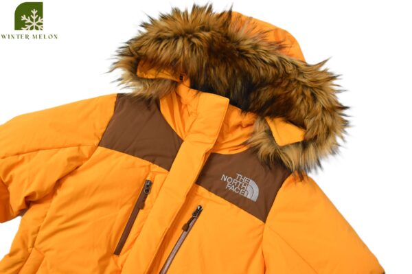 เสื้อกันหนาว THE NORTH FACE สีเหลืองมีเฟอร์ - Image 2