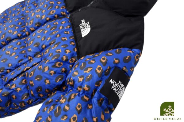 เสื้อกันหนาวทรงครอปTHE NORTH FACE สีน้ำเงินลาย - Image 4