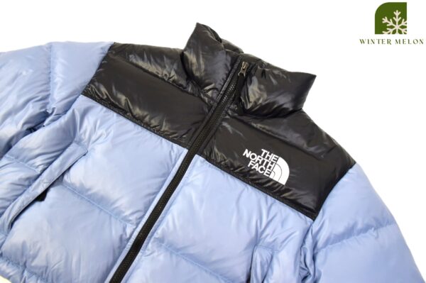 เสื้อกันหนาวทรงครอปTHE NORTH FACE สีฟ้าดำ - Image 2