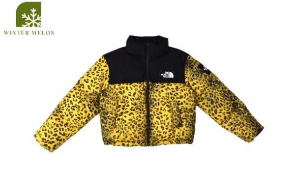เสื้อกันหนาวทรงครอปTHE NORTH FACE สีเหลืองทองลายเสือ
