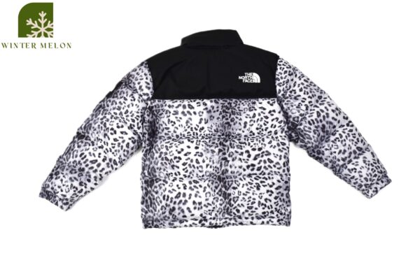 เสื้อกันหนาว THE NORTH FACE สีเทาลายเสือ - Image 6