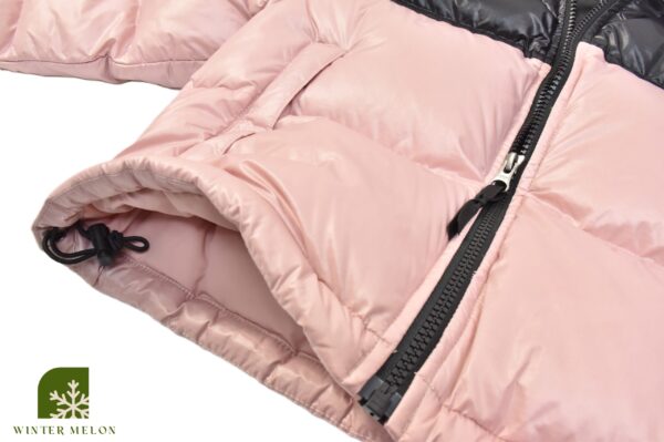 เสื้อกันหนาวทรงครอปTHE NORTH FACE สีดำ-ชมพู - Image 3