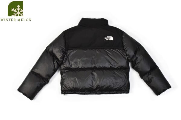 เสื้อกันหนาวทรงครอป THE NORTH FACE สีดำ ปักโลโก้ที่แขน - Image 5