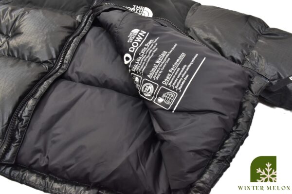 เสื้อกันหนาวทรงครอป THE NORTH FACE สีดำ ปักโลโก้ที่แขน - Image 4