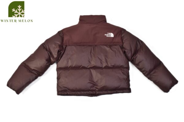 เสื้อกันหนาวทรงครอป THE NORTH FACE สีน้ำตาล ปักโลโก้ที่แขน - Image 5