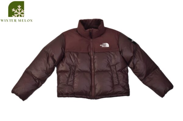 เสื้อกันหนาวทรงครอป THE NORTH FACE สีน้ำตาล ปักโลโก้ที่แขน